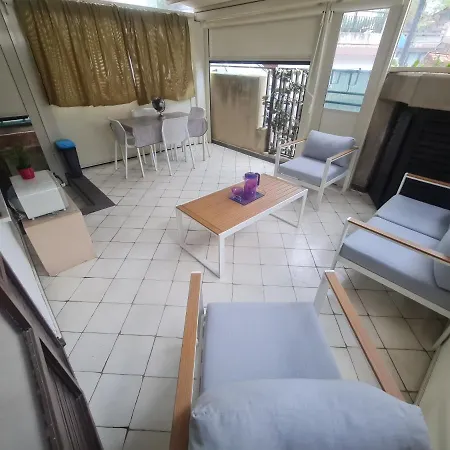 Appartement Acitrezza